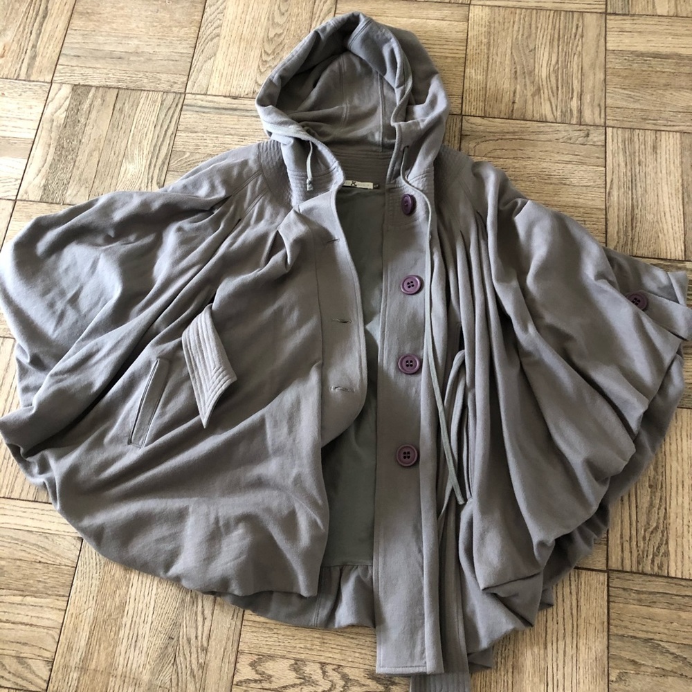 Flare jacket w hood & belt 100% cotton like new